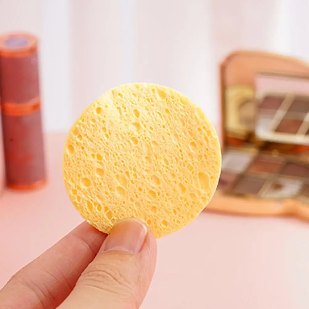 Turmeric Acid Cleaning Pads – Deep Clean & Exfoliating Skin Care Pads – Brighten, Smooth & Revive Skin